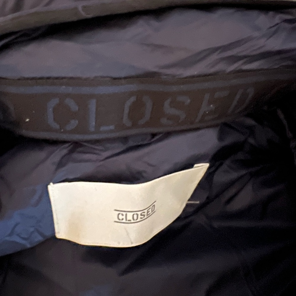Closed Jacket Size Small Mint Condition - image 4